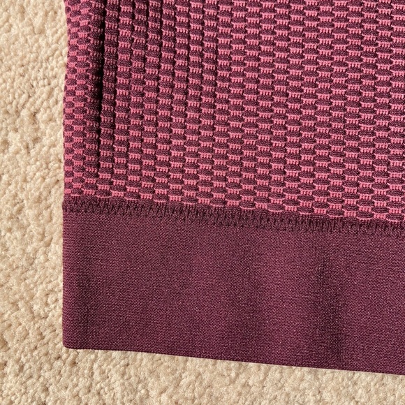 Tahari sport bubble knit keyhole sports bra top S / M or L / XL - Picture 6 of 17